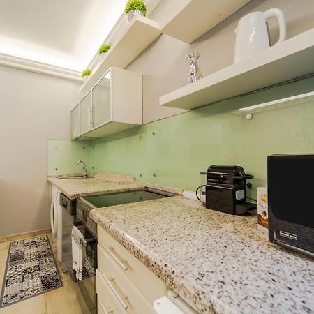Andrassy Avenue Exclusive Appartement Boedapest Buitenkant foto