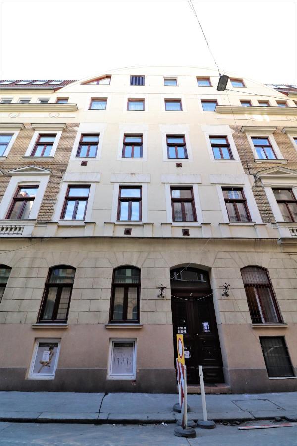 Andrassy Avenue Exclusive Appartement Boedapest Buitenkant foto