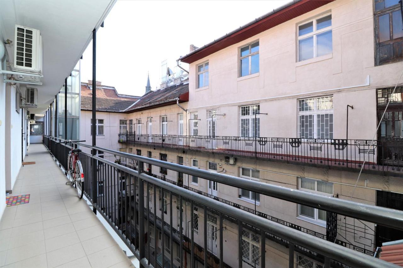 Andrassy Avenue Exclusive Appartement Boedapest Buitenkant foto