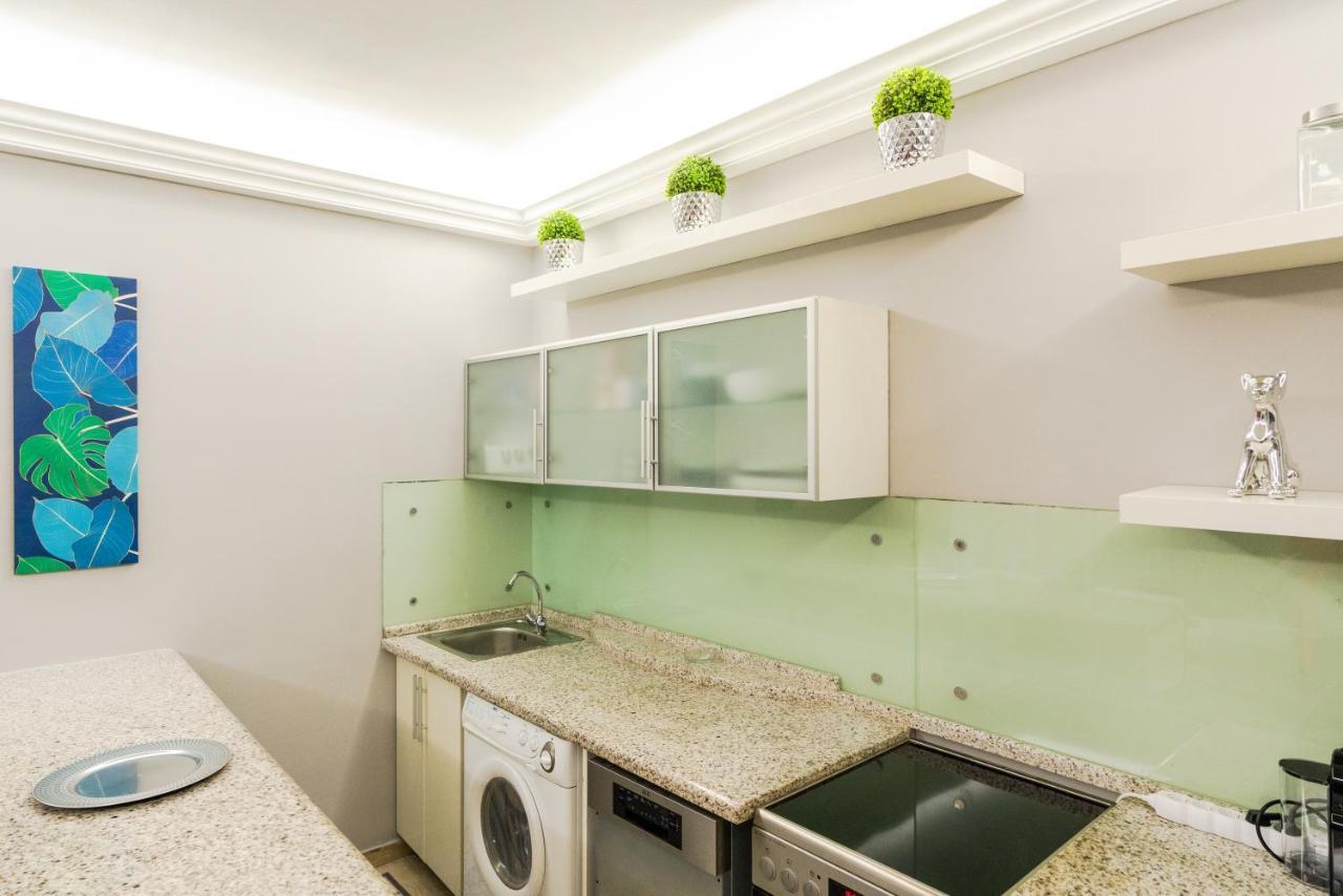 Andrassy Avenue Exclusive Appartement Boedapest Buitenkant foto